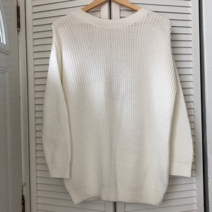 💎 NWT Forever 21 Deep V Back White Sweater